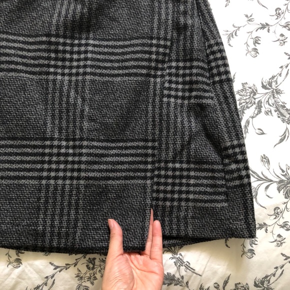 NWOT Abercrombie & Fitch plaid mini skirt - Picture 2 of 5